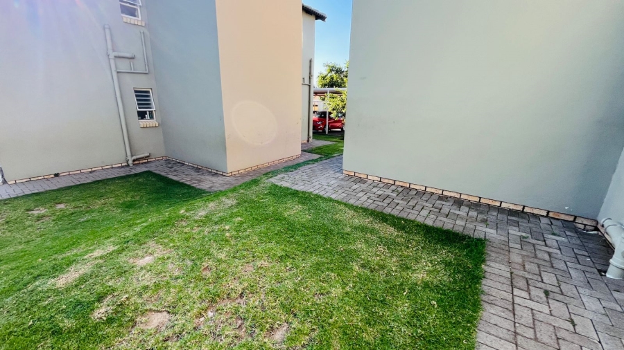 To Let 2 Bedroom Property for Rent in Terenure Gauteng
