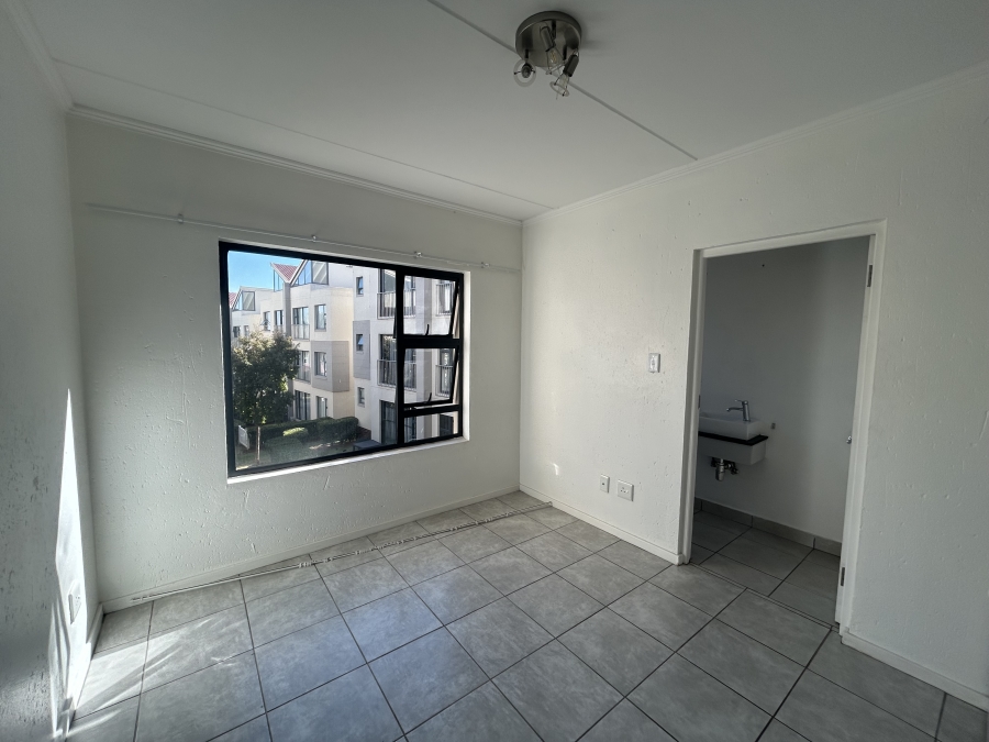 To Let 2 Bedroom Property for Rent in Lonehill Gauteng