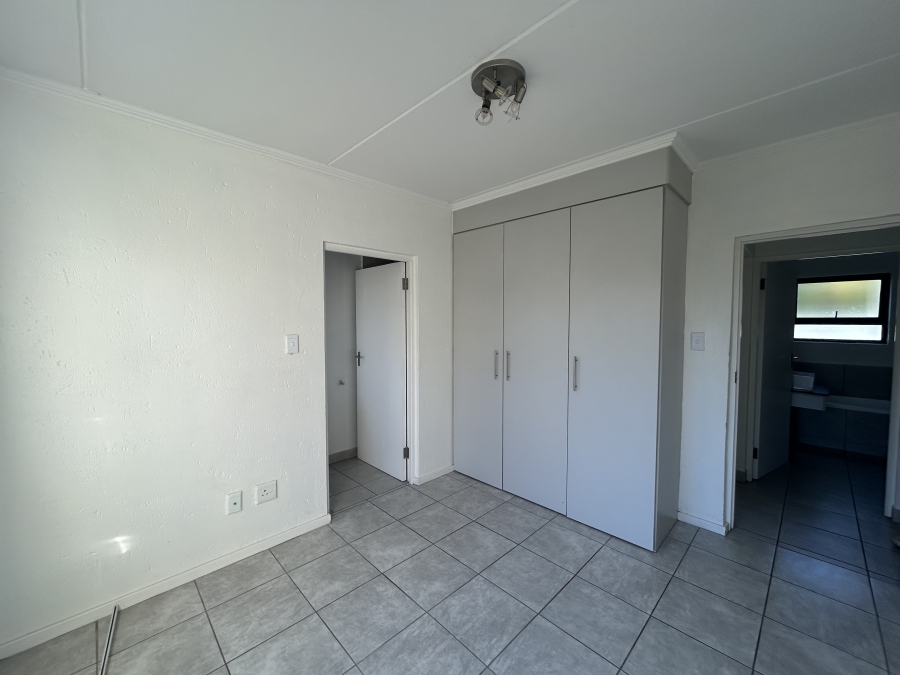 To Let 2 Bedroom Property for Rent in Lonehill Gauteng