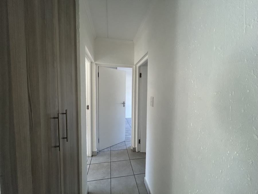 To Let 2 Bedroom Property for Rent in Lonehill Gauteng