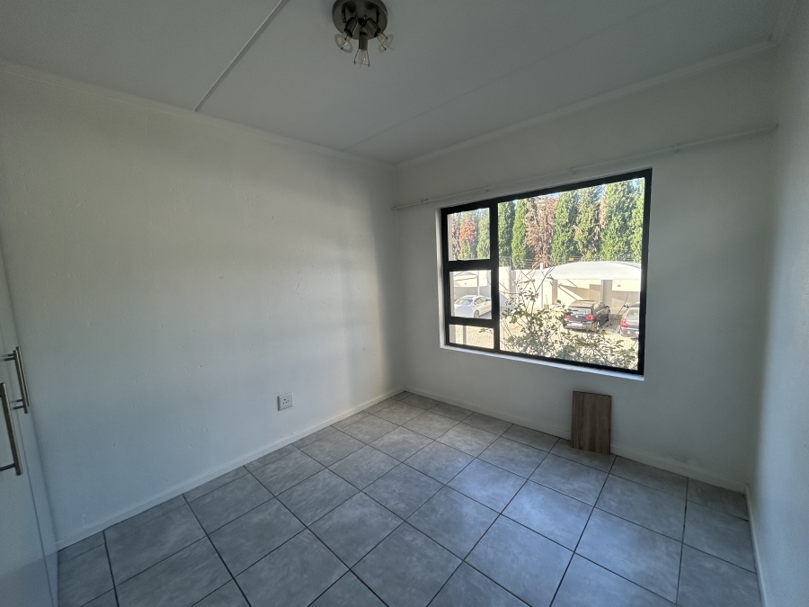 To Let 2 Bedroom Property for Rent in Lonehill Gauteng