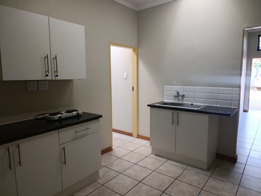 To Let 2 Bedroom Property for Rent in Riviera Gauteng
