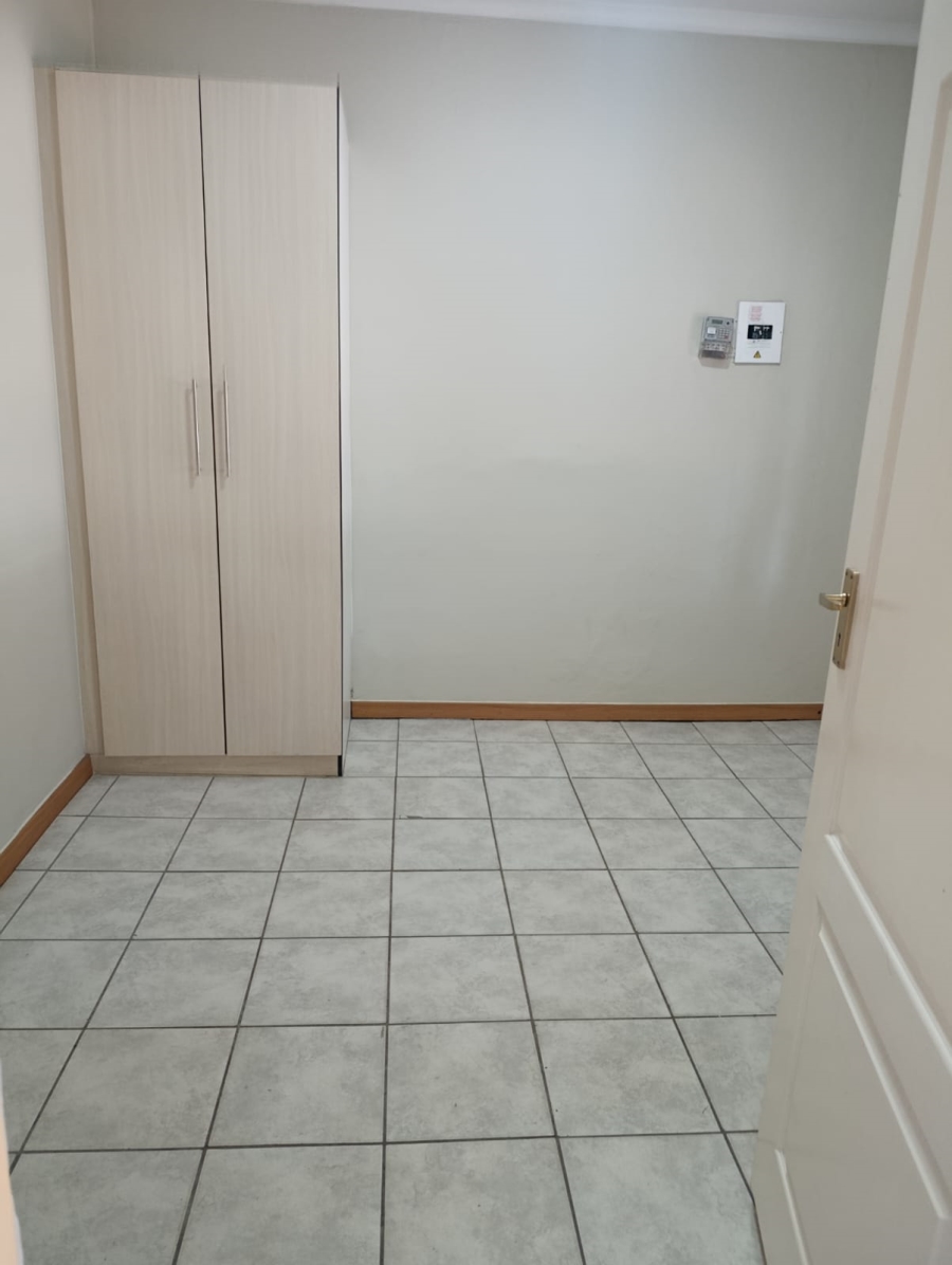 To Let 2 Bedroom Property for Rent in Riviera Gauteng