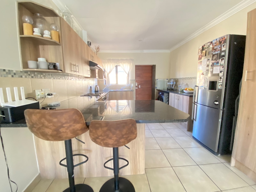 3 Bedroom Property for Sale in Equestria Gauteng