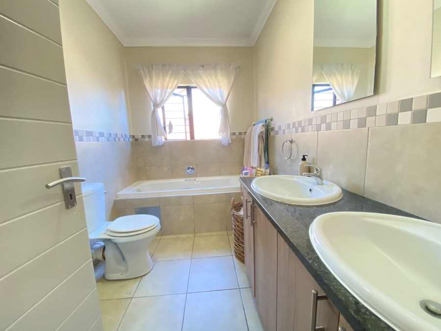 3 Bedroom Property for Sale in Equestria Gauteng