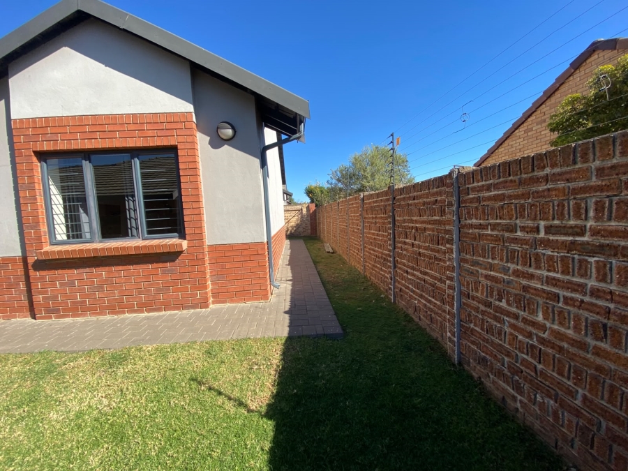 3 Bedroom Property for Sale in Equestria Gauteng