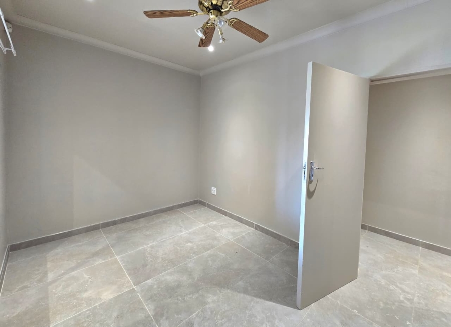 To Let 4 Bedroom Property for Rent in Waverley Gauteng