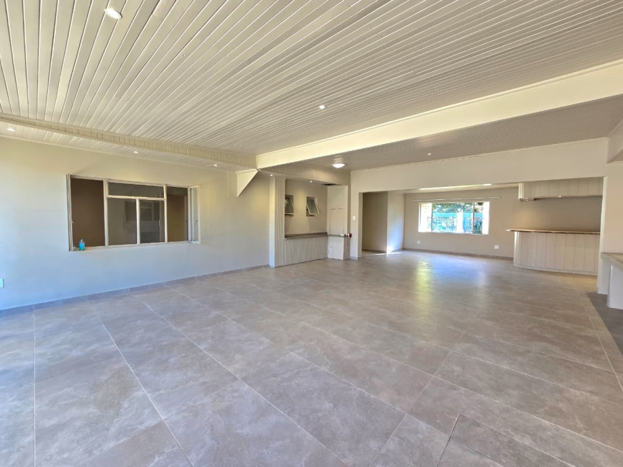 To Let 4 Bedroom Property for Rent in Waverley Gauteng