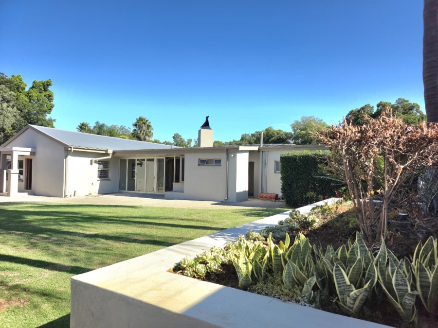 To Let 4 Bedroom Property for Rent in Waverley Gauteng