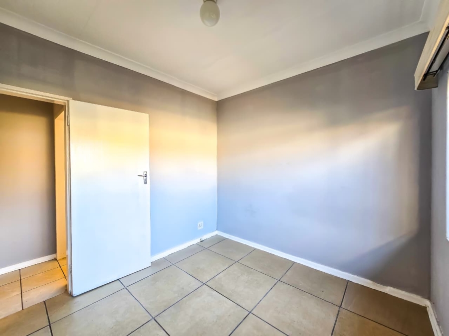 6 Bedroom Property for Sale in The Orchards Gauteng