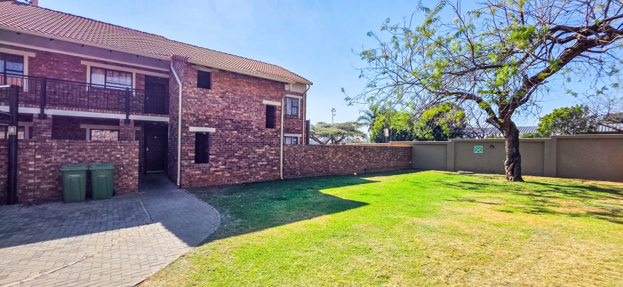 2 Bedroom Property for Sale in Magalieskruin Gauteng