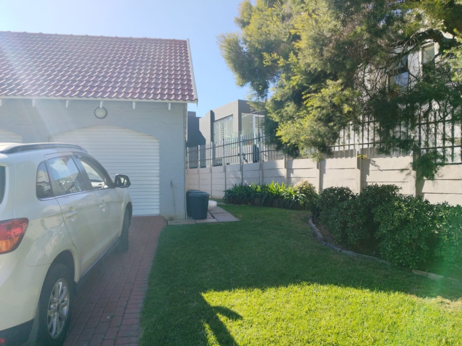 3 Bedroom Property for Sale in Sandown Gauteng