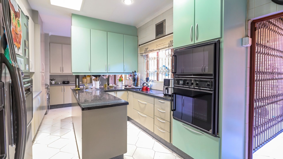 3 Bedroom Property for Sale in Bryanston Gauteng