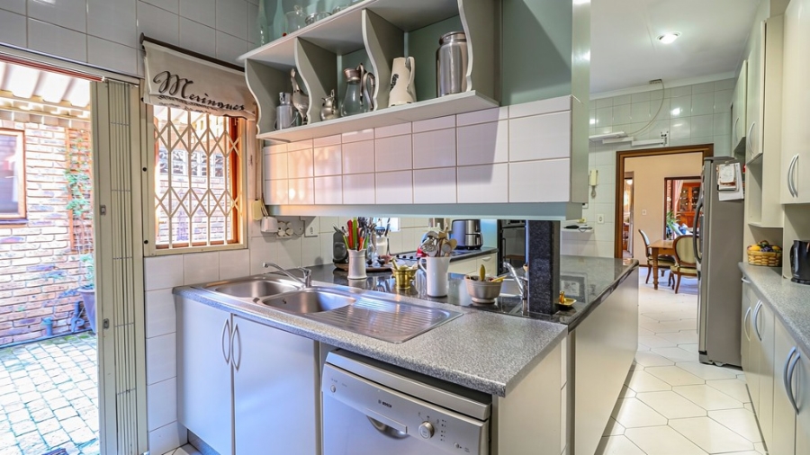 3 Bedroom Property for Sale in Bryanston Gauteng