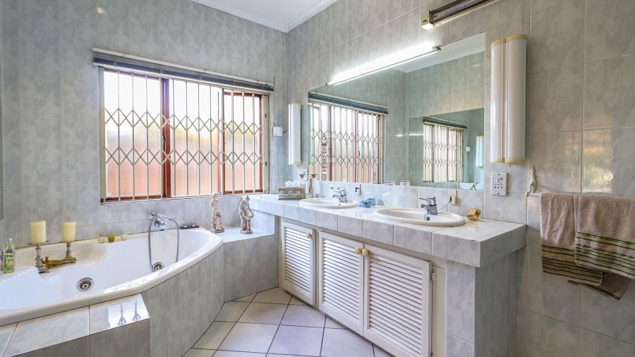 3 Bedroom Property for Sale in Bryanston Gauteng