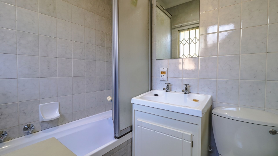 3 Bedroom Property for Sale in Bryanston Gauteng