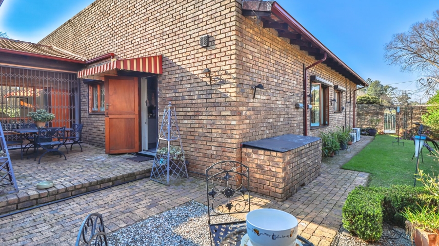 3 Bedroom Property for Sale in Bryanston Gauteng