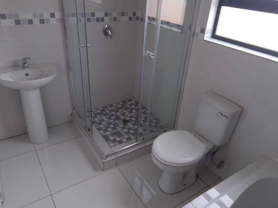 3 Bedroom Property for Sale in Heatherview Gauteng