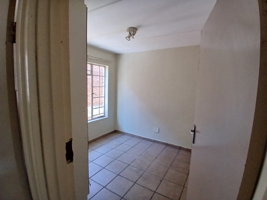 To Let 2 Bedroom Property for Rent in Kempton Park Central Gauteng
