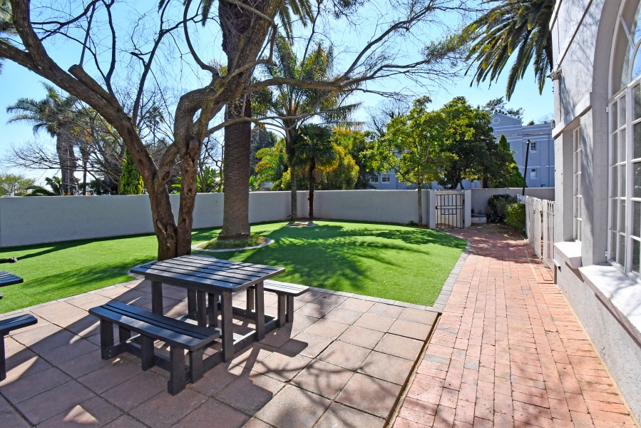 2 Bedroom Property for Sale in Morningside Gauteng