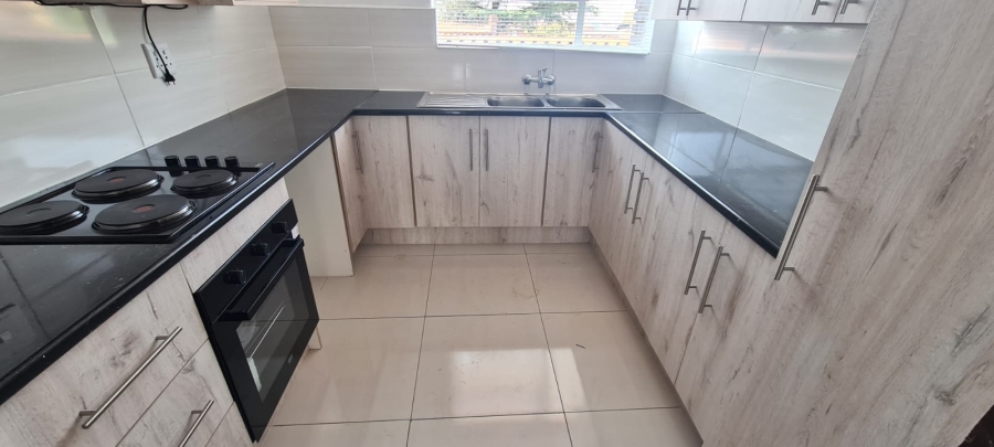 2 Bedroom Property for Sale in South Crest Gauteng