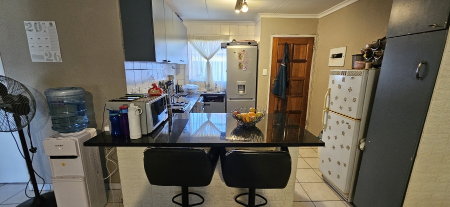 2 Bedroom Property for Sale in Meyersdal Gauteng