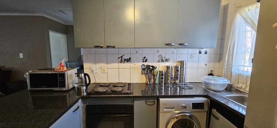 2 Bedroom Property for Sale in Meyersdal Gauteng