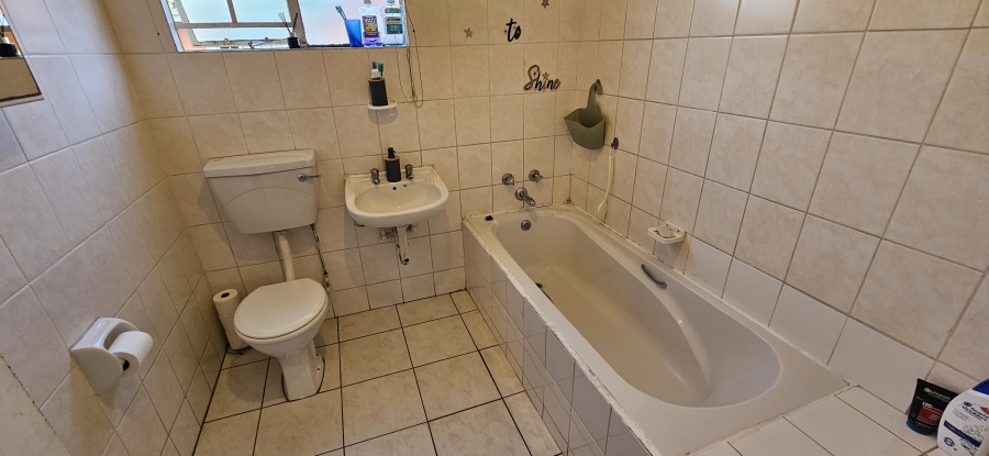 2 Bedroom Property for Sale in Meyersdal Gauteng
