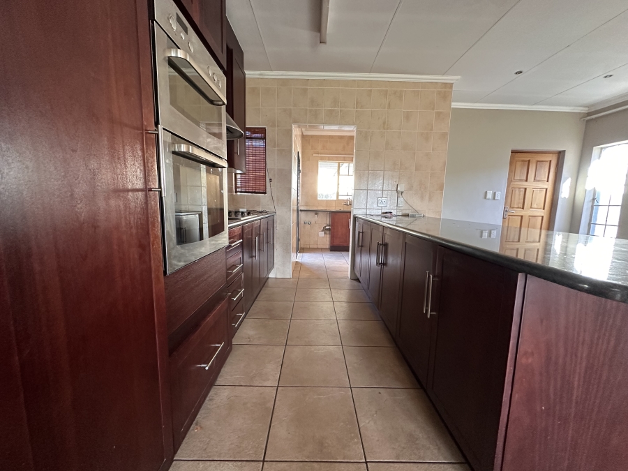 3 Bedroom Property for Sale in Thatchfield Estate Gauteng
