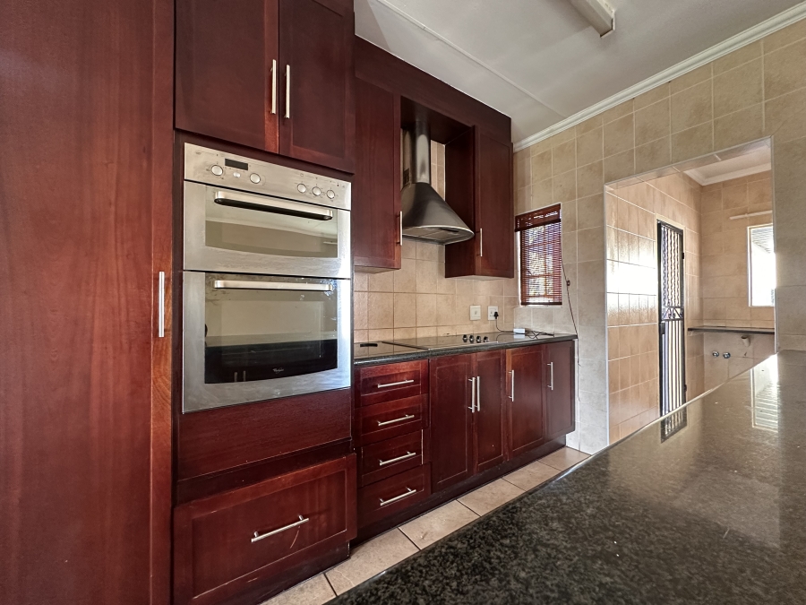 3 Bedroom Property for Sale in Thatchfield Estate Gauteng