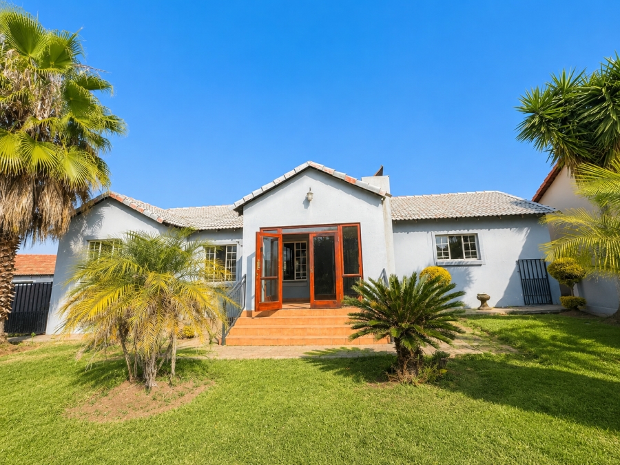 3 Bedroom Property for Sale in Thatchfield Estate Gauteng