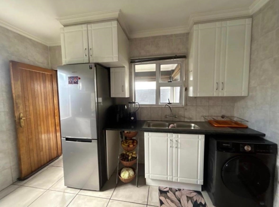 3 Bedroom Property for Sale in Sonneveld Gauteng