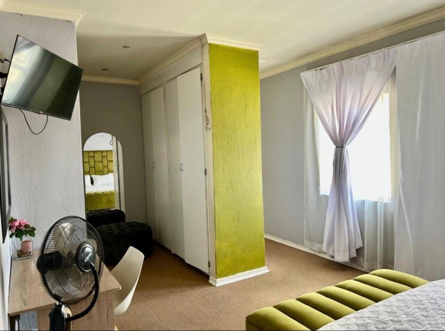 3 Bedroom Property for Sale in Sonneveld Gauteng