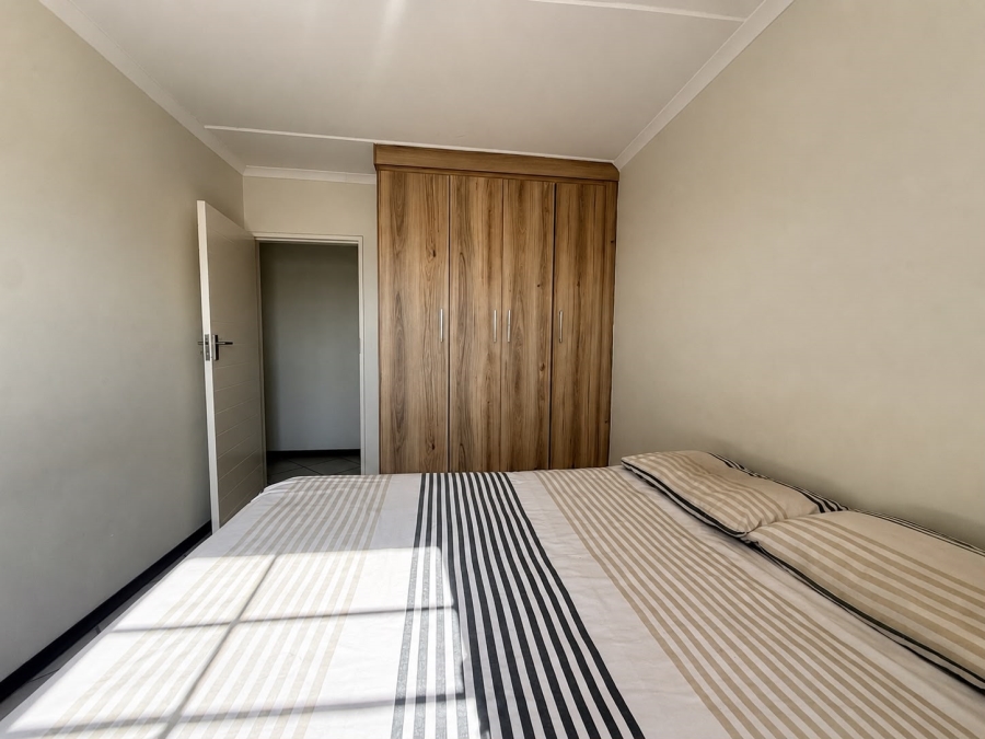 2 Bedroom Property for Sale in Monavoni Gauteng