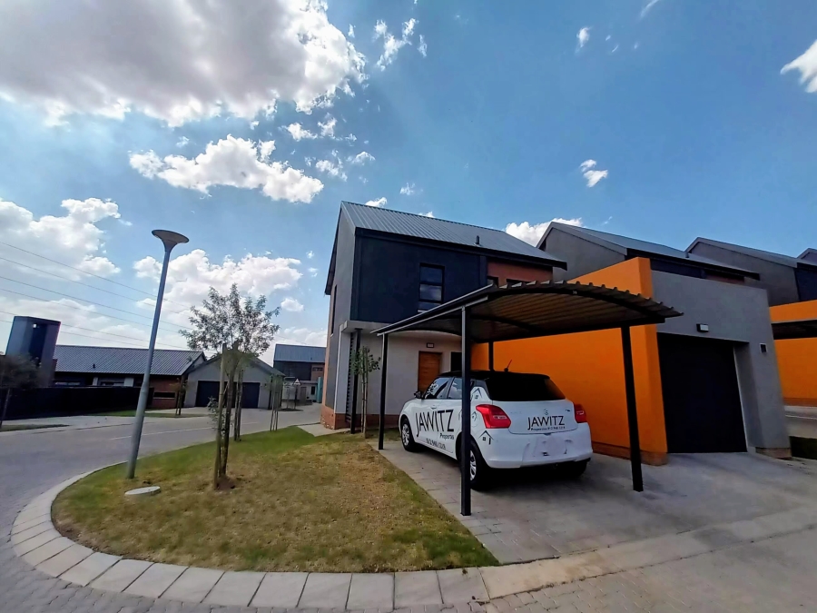 3 Bedroom Property for Sale in Amberfield Gauteng