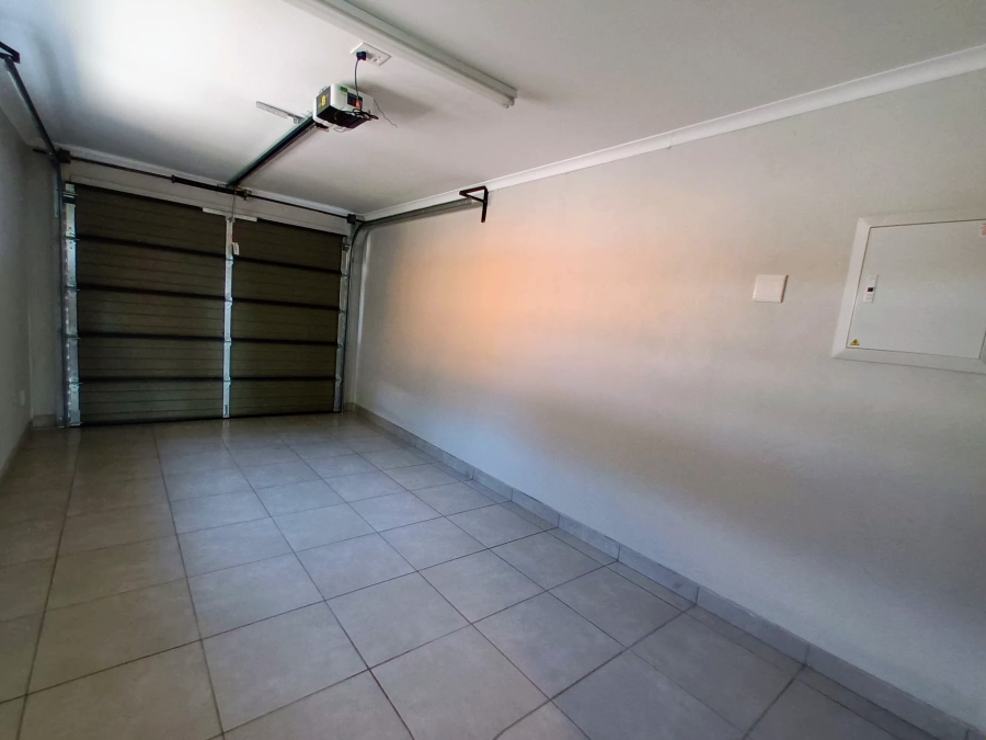3 Bedroom Property for Sale in Amberfield Gauteng