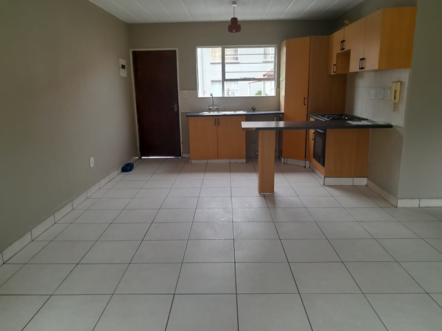 To Let 2 Bedroom Property for Rent in Verwoerdpark Gauteng