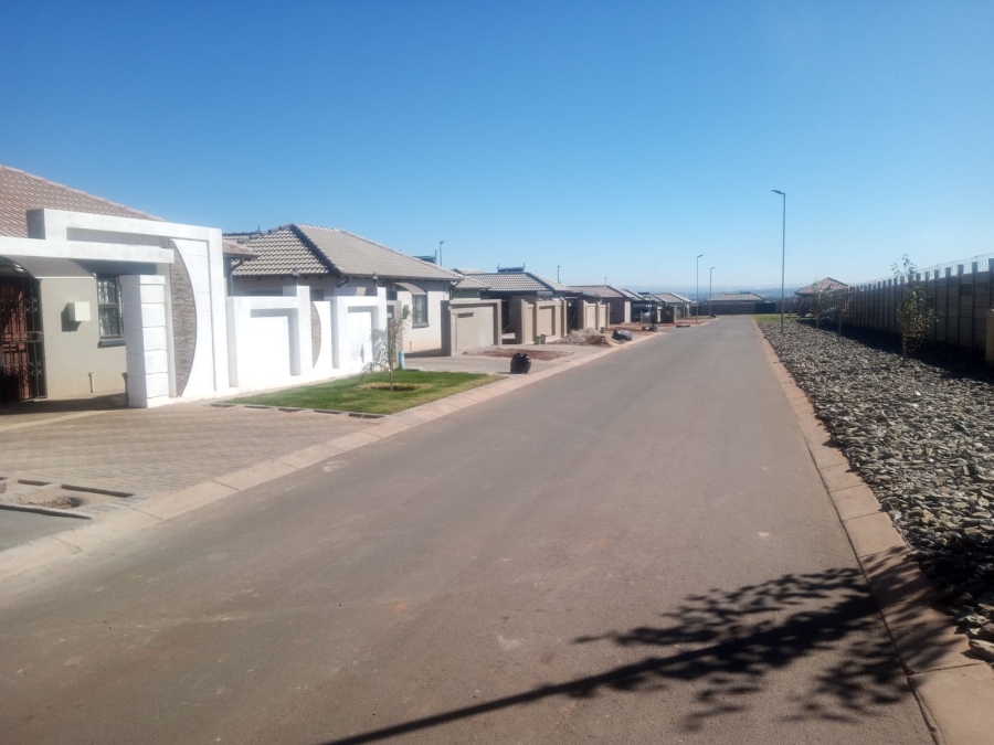 To Let 3 Bedroom Property for Rent in Dawn Park Gauteng