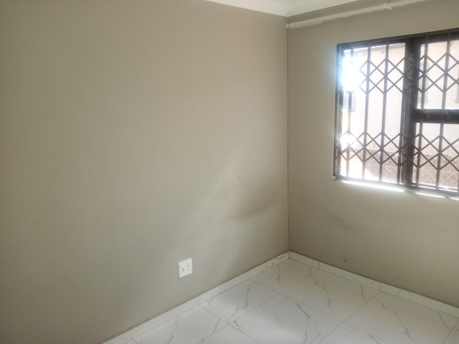 To Let 3 Bedroom Property for Rent in Dawn Park Gauteng