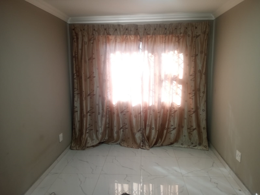 To Let 3 Bedroom Property for Rent in Dawn Park Gauteng