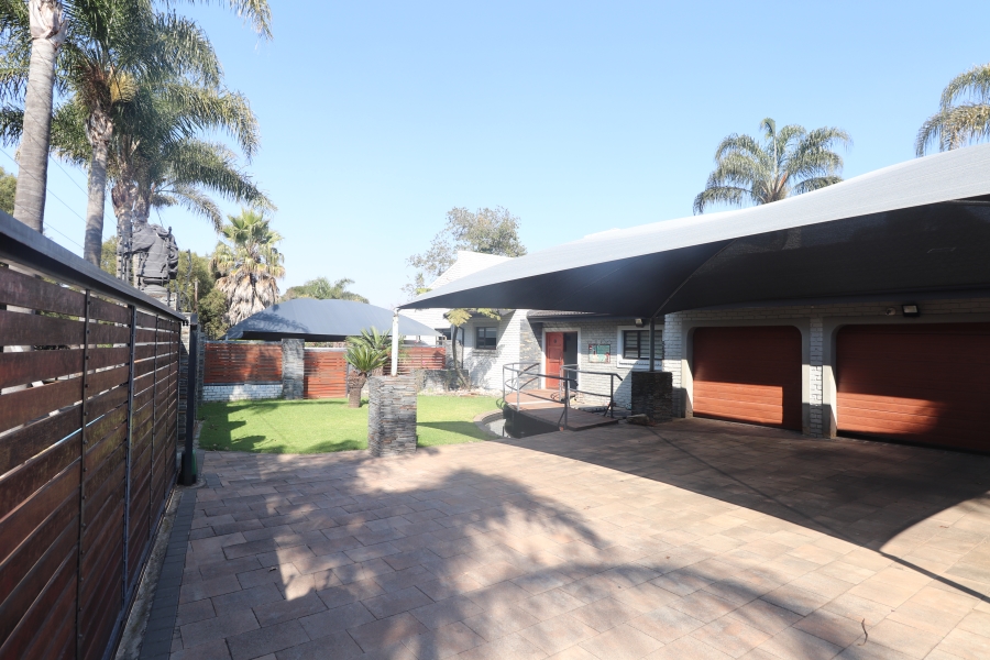 To Let 4 Bedroom Property for Rent in Terenure Gauteng