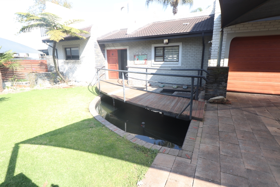To Let 4 Bedroom Property for Rent in Terenure Gauteng