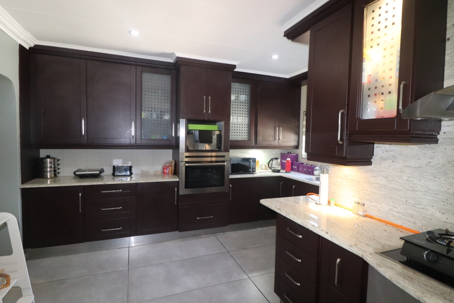 To Let 4 Bedroom Property for Rent in Terenure Gauteng