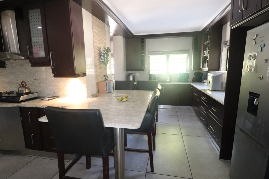 To Let 4 Bedroom Property for Rent in Terenure Gauteng