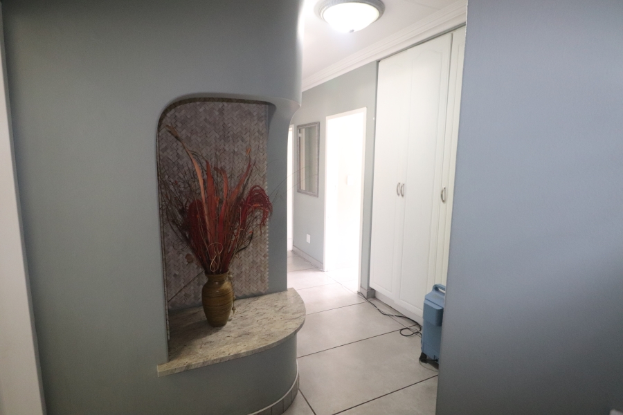 To Let 4 Bedroom Property for Rent in Terenure Gauteng