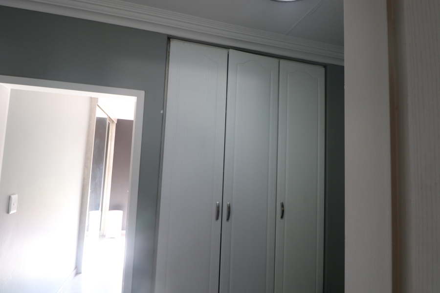 To Let 4 Bedroom Property for Rent in Terenure Gauteng