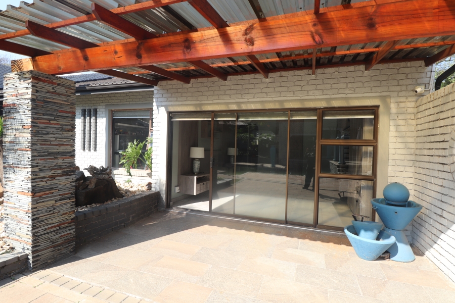 To Let 4 Bedroom Property for Rent in Terenure Gauteng