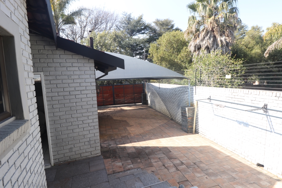 To Let 4 Bedroom Property for Rent in Terenure Gauteng