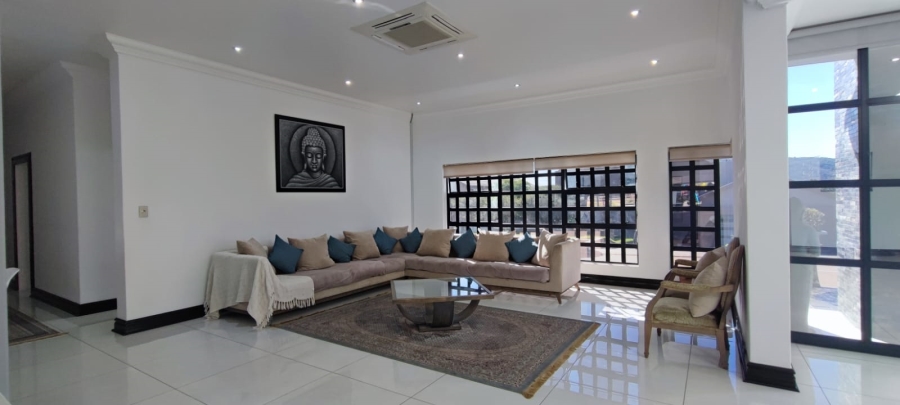 4 Bedroom Property for Sale in Eldoraigne Gauteng