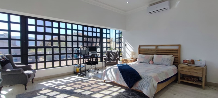 4 Bedroom Property for Sale in Eldoraigne Gauteng